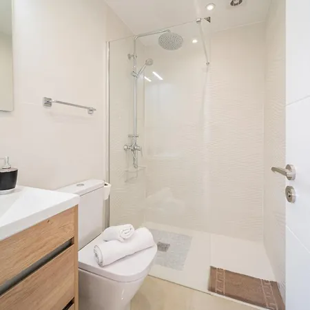 Greta, Cocqueto En Apartamento *