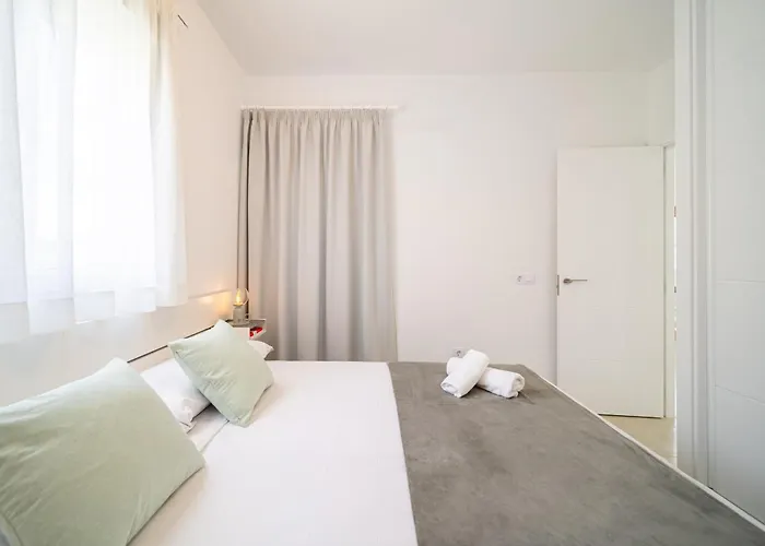 Greta, Cocqueto En דירה *